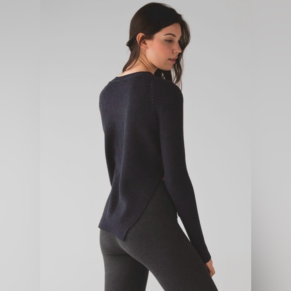 lululemon athletica Sweaters - Lululemon Seva Sweater Black Merino Wool Slits Hi Lo 8 Medium